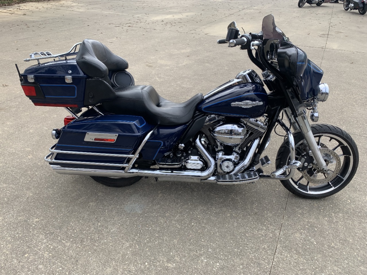 2012 Harley Davidson  FLHTCU Electra Glide Ultra Classic 